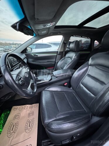 Hyundai Grandeur-9