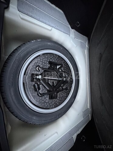 Hyundai Grandeur-19