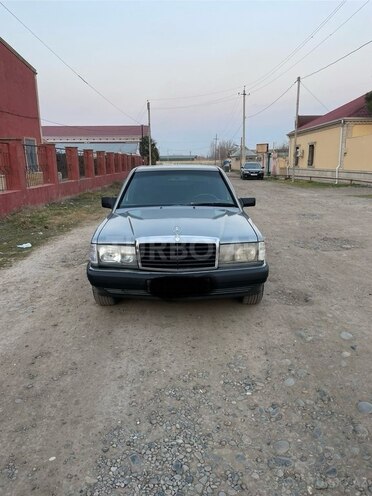 Mercedes 190 1990, 448,000 km - 2.0 l - Beyləqan