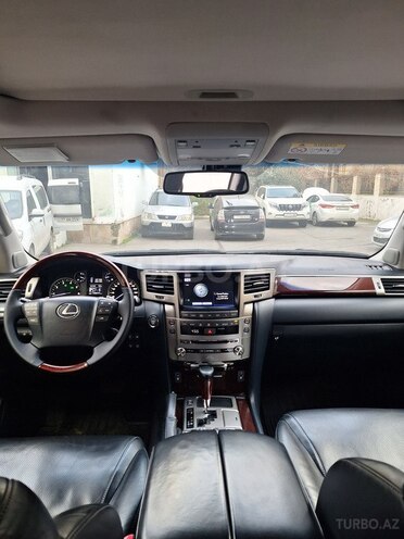 Lexus LX 570 2013, 177,542 km - 5.7 l - Bakı