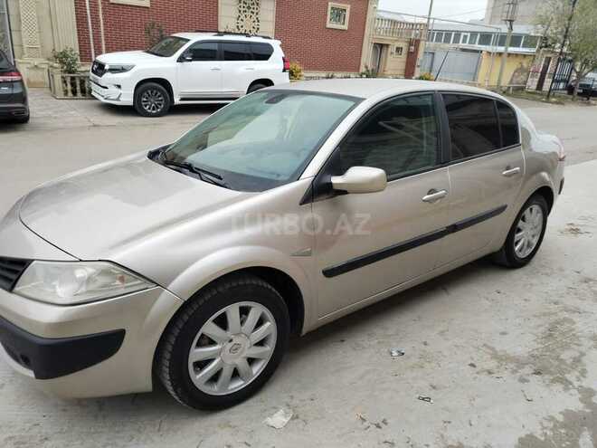 Renault Megane-6
