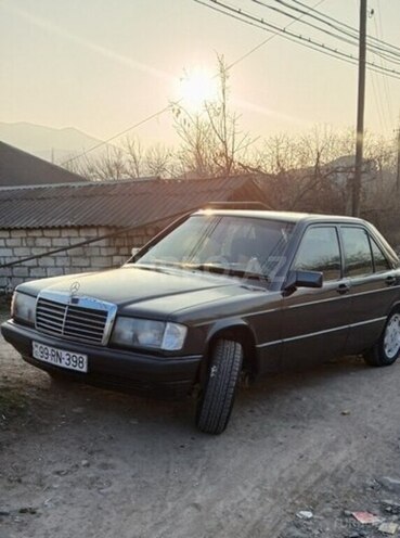 Mercedes 190 1991, 200,000 km - 1.8 l - Tovuz
