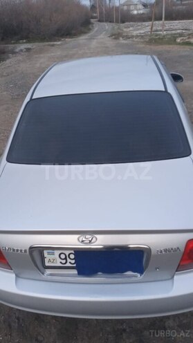 Hyundai Sonata 2004, 293,000 km - 2.0 l - Neftçala