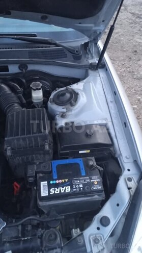 Hyundai Sonata 2004, 293,000 km - 2.0 l - Neftçala