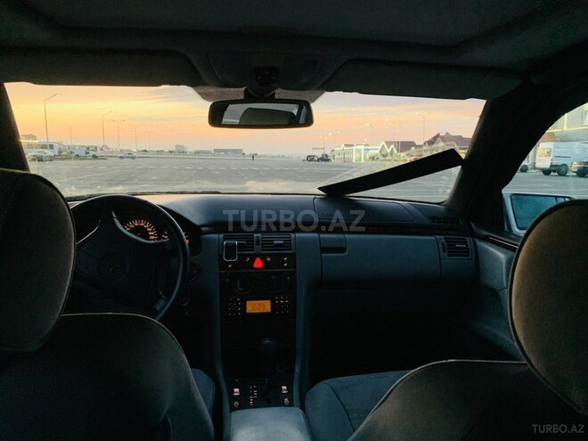 Mercedes E 240 1998, 360,000 km - 2.4 l - Bakı