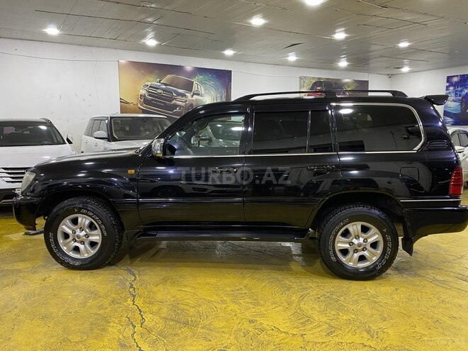 Toyota Land Cruiser-7