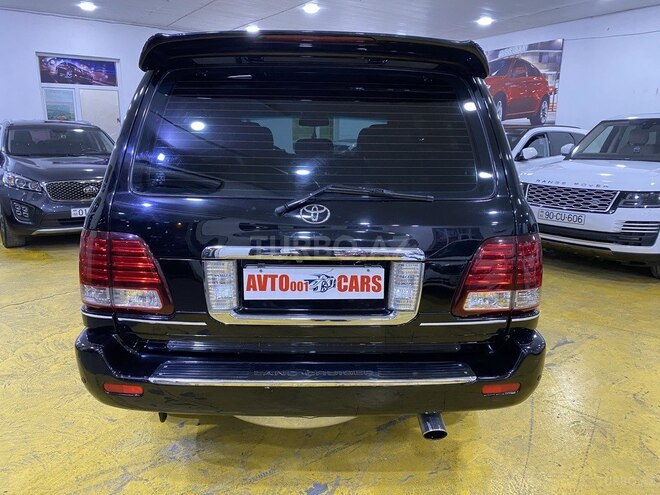 Toyota Land Cruiser-5