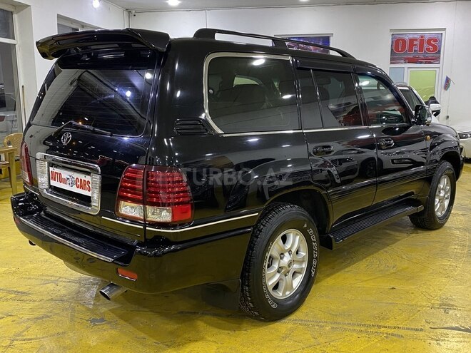 Toyota Land Cruiser-4