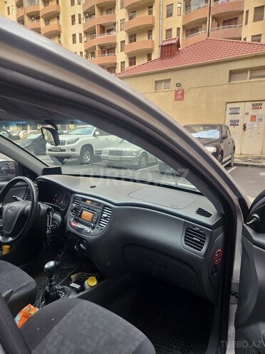 Kia Rio 2009, 345,000 km - 1.4 l - Bakı