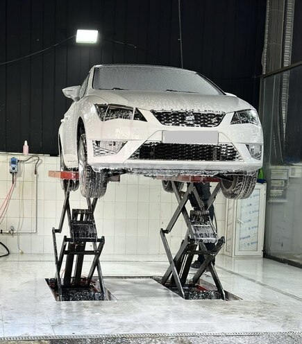SEAT Leon-9