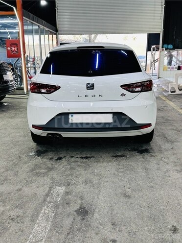 SEAT Leon-2