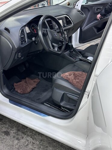 SEAT Leon-7