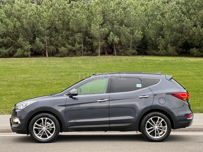 Hyundai Santa Fe-13