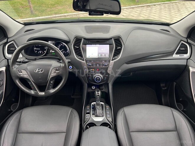 Hyundai Santa Fe-20