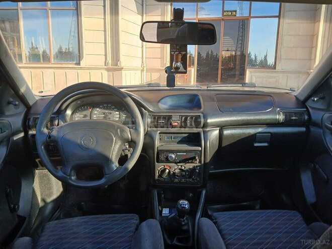 Opel Astra 1997, 350,000 km - 1.6 л - Sumqayıt