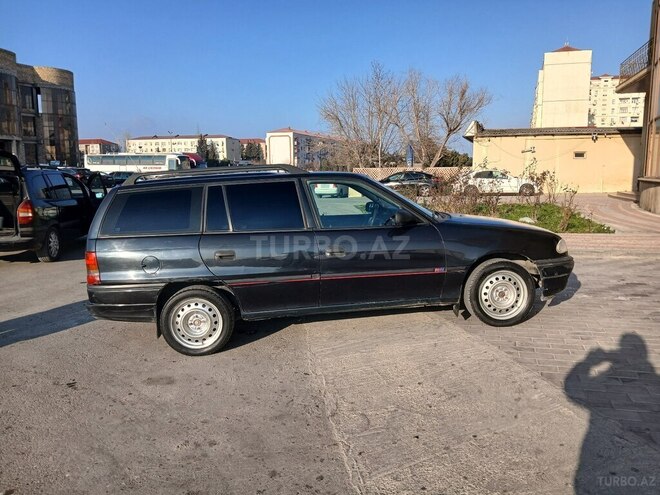 Opel Astra 1997, 350,000 km - 1.6 л - Sumqayıt