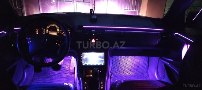 Mercedes E 220 d 2000, 432,650 km - 2.2 l - Saatlı