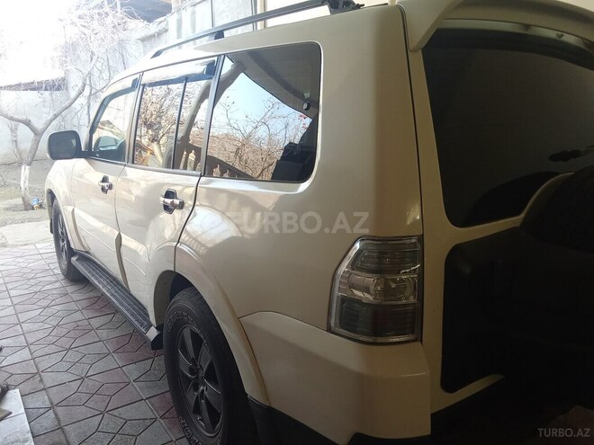 Mitsubishi Pajero 2007, 350,000 km - 3.0 l - Gəncə