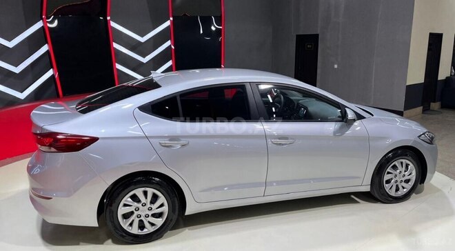 Hyundai Elantra 2016, 130,000 km - 1.6 l - Sumqayıt
