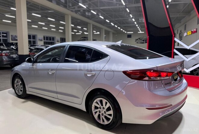 Hyundai Elantra 2016, 130,000 km - 1.6 l - Sumqayıt