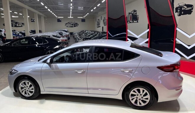 Hyundai Elantra 2016, 130,000 km - 1.6 l - Sumqayıt