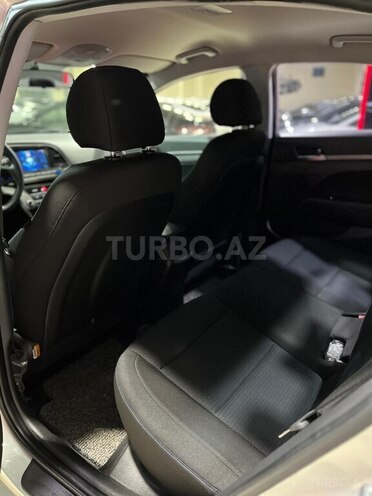 Hyundai Elantra 2016, 130,000 km - 1.6 l - Sumqayıt