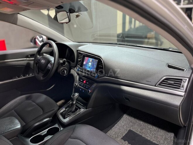 Hyundai Elantra 2016, 130,000 km - 1.6 l - Sumqayıt