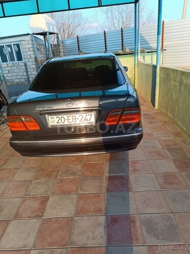 Mercedes E 280 4MATIC 2000, 270,000 km - 2.8 l - Ağdam
