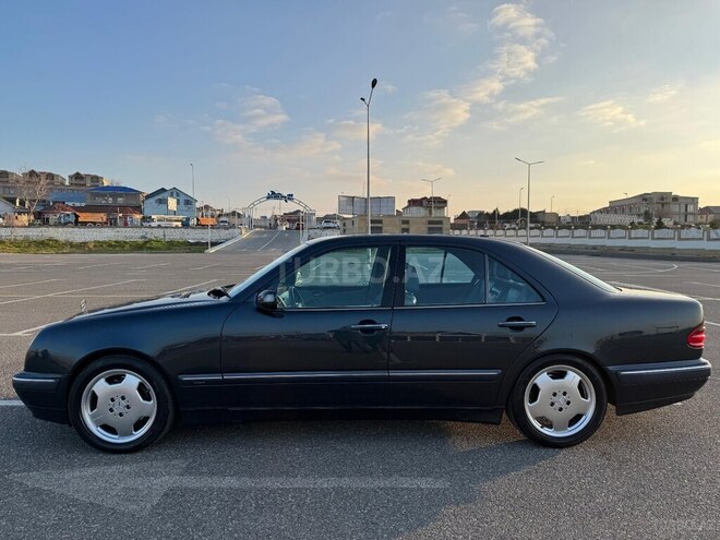 Mercedes E 240 2001, 353,000 km - 2.4 l - Xırdalan