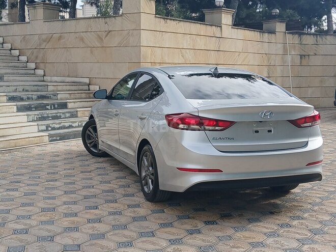 Hyundai Elantra 2018, 119,000 km - 2.0 л - Gəncə