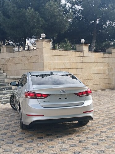Hyundai Elantra 2018, 119,000 km - 2.0 л - Gəncə