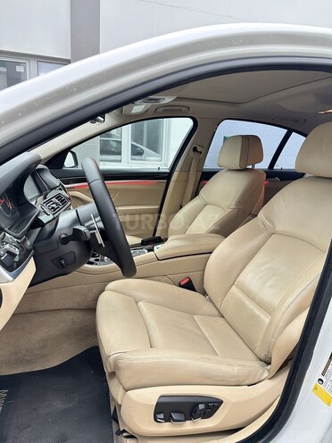 BMW 528 2014, 212,000 km - 2.0 l - Bakı