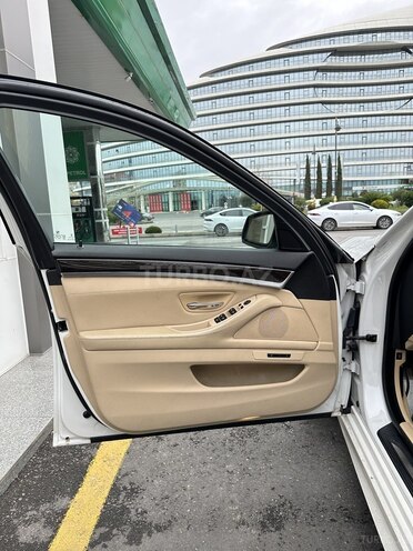 BMW 528 2014, 212,000 km - 2.0 l - Bakı