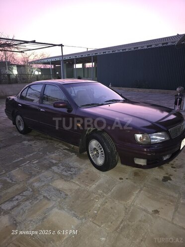 Nissan Maxima-5