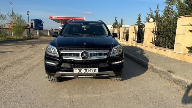Mercedes GL 350 4MATIC 2015, 292,000 km - 3.0 l - Bakı