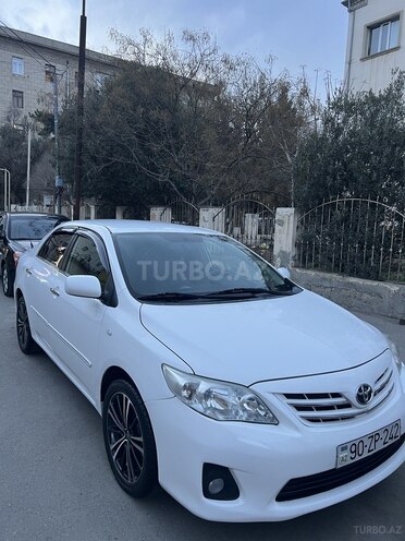 Toyota Corolla 2010, 235,000 km - 1.8 l - Bakı