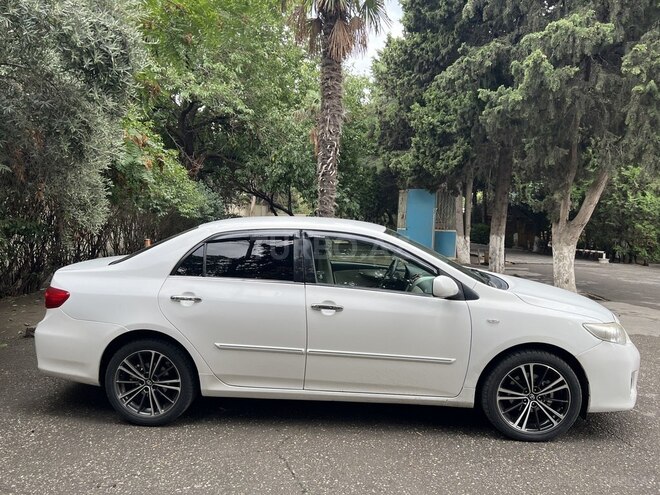 Toyota Corolla 2010, 235,000 km - 1.8 l - Bakı