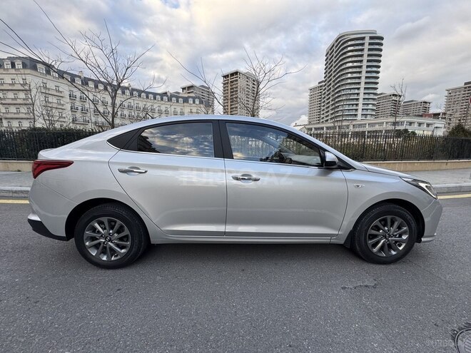 Hyundai Accent 2022, 22,000 km - 1.6 l - Bakı