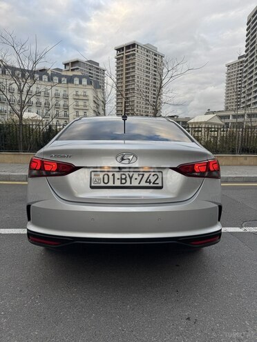 Hyundai Accent 2022, 22,000 km - 1.6 l - Bakı