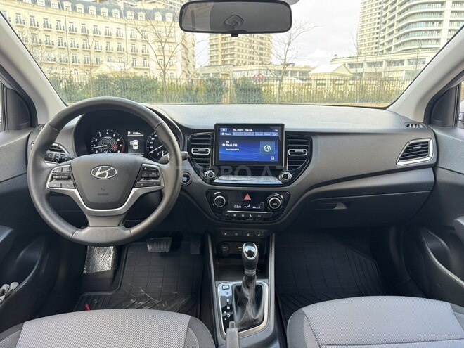Hyundai Accent 2022, 22,000 km - 1.6 l - Bakı