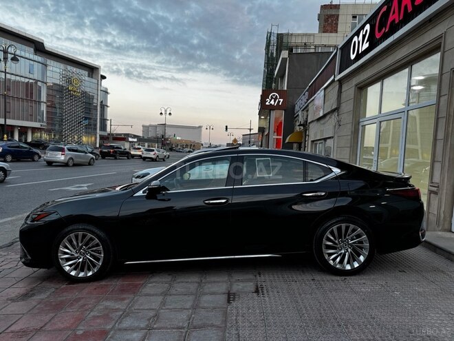 Lexus ES 300h 2024, 0 km - 2.5 l - Bakı