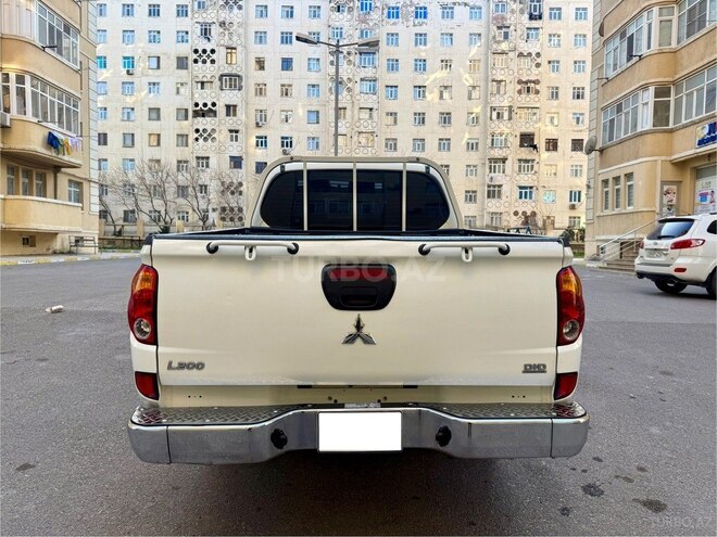 Mitsubishi L200 2012, 188,000 km - 2.5 l - Bakı