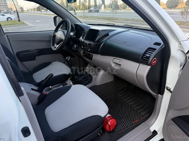 Mitsubishi L200 2012, 188,000 km - 2.5 l - Bakı