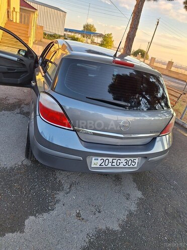 Opel Astra 2005, 275,476 km - 1.4 l - Yevlax