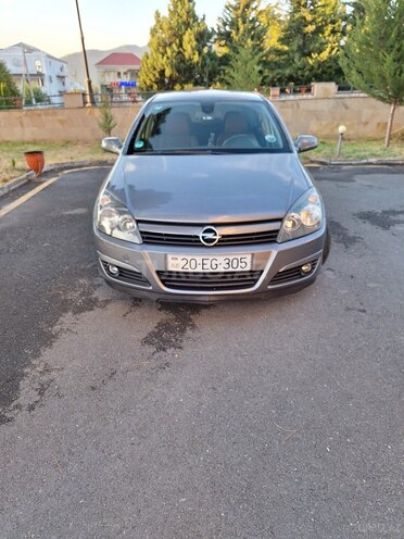 Opel Astra 2005, 275,476 km - 1.4 l - Yevlax