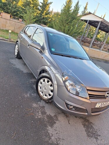 Opel Astra 2005, 275,476 km - 1.4 l - Yevlax