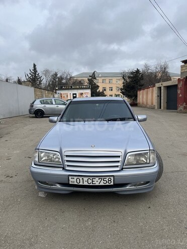 Mercedes C 240 1999, 315,000 km - 2.4 l - Sumqayıt