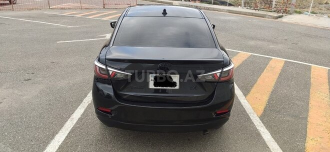 Toyota Yaris iA 2015, 213,500 km - 1.5 l - Bakı