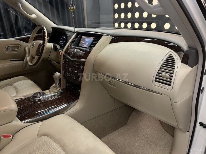 Nissan Patrol 2014, 164,000 km - 5.6 l - Bakı