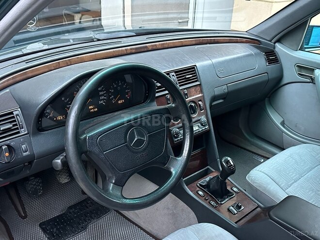 Mercedes C 200 1997, 151,000 km - 2.0 л - Bakı